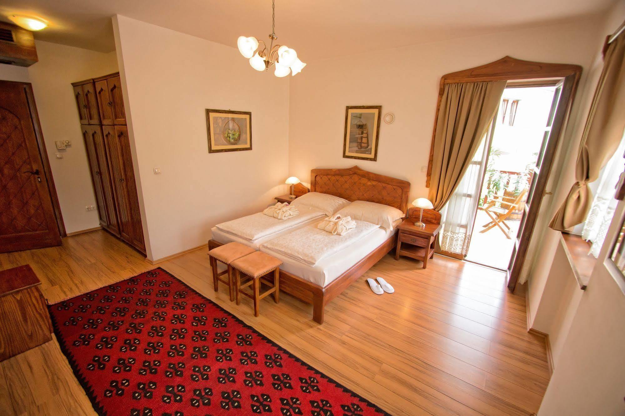 Boutique Hotel Old Town מוסטר מראה חיצוני תמונה